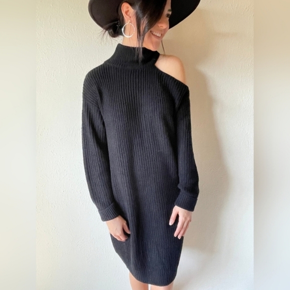 Anthropologie One Sleeve Turtleneck Sweater Dress - Size 2X - NWT Retail: $168 - Picture 8 of 8